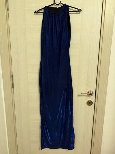 Светкав фустан