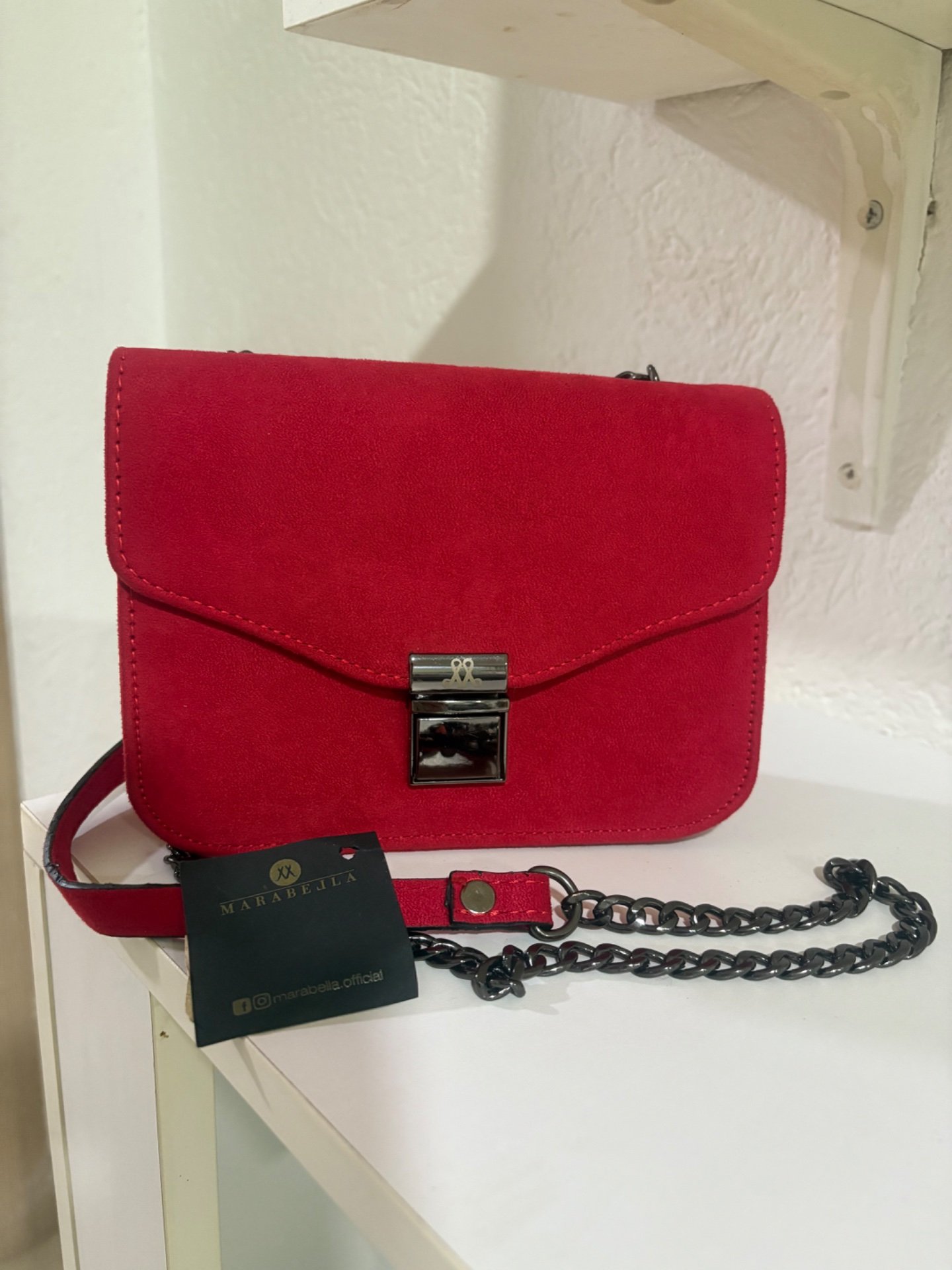 Црвена мала чанта ❤️