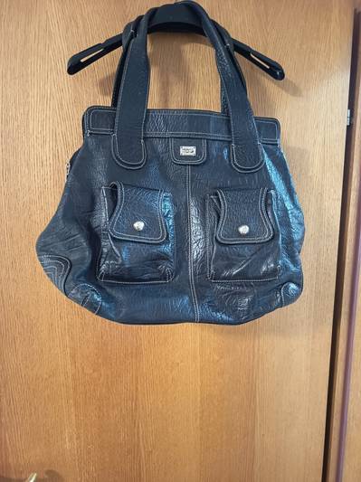 Две ташни Мона