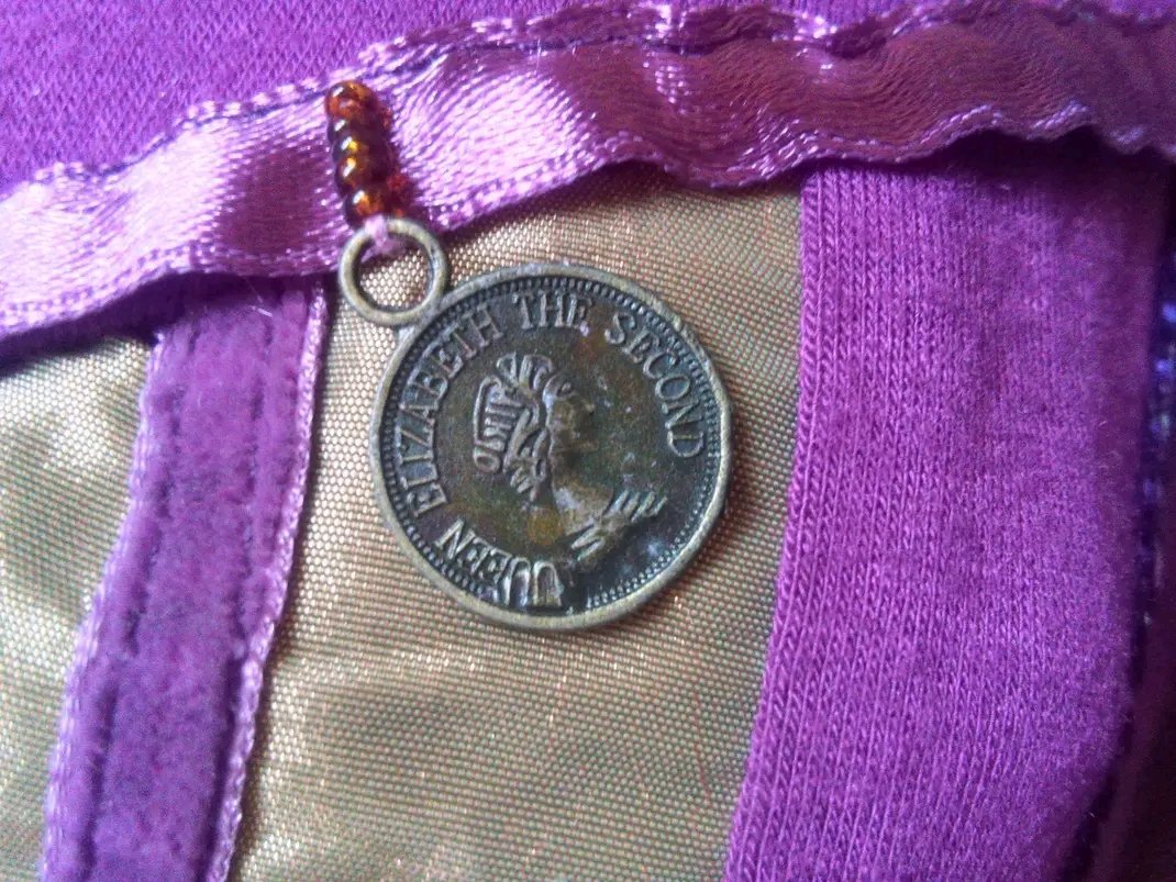 Уникатна кралска блуза - 4