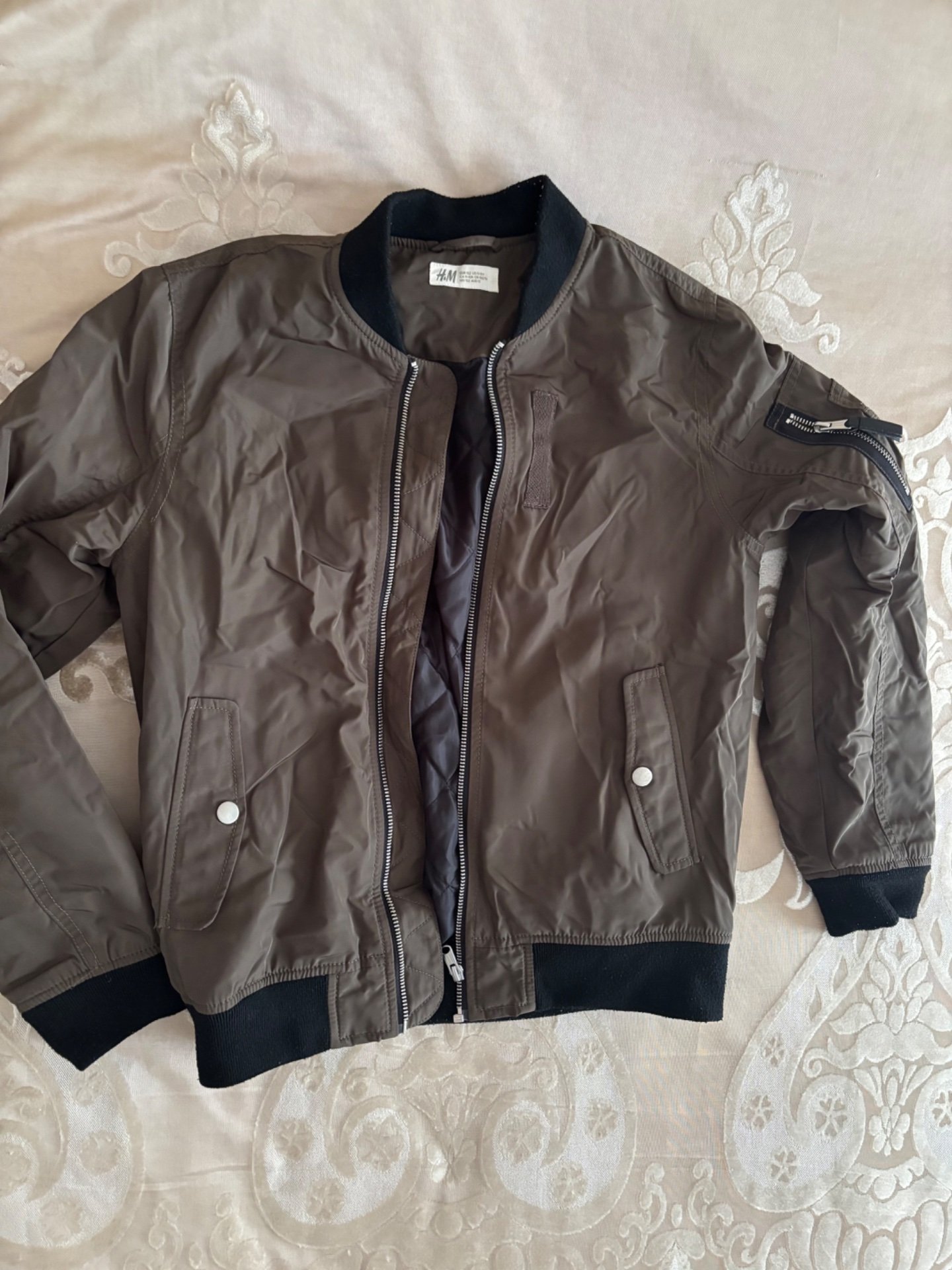 Jaknicka H&M
