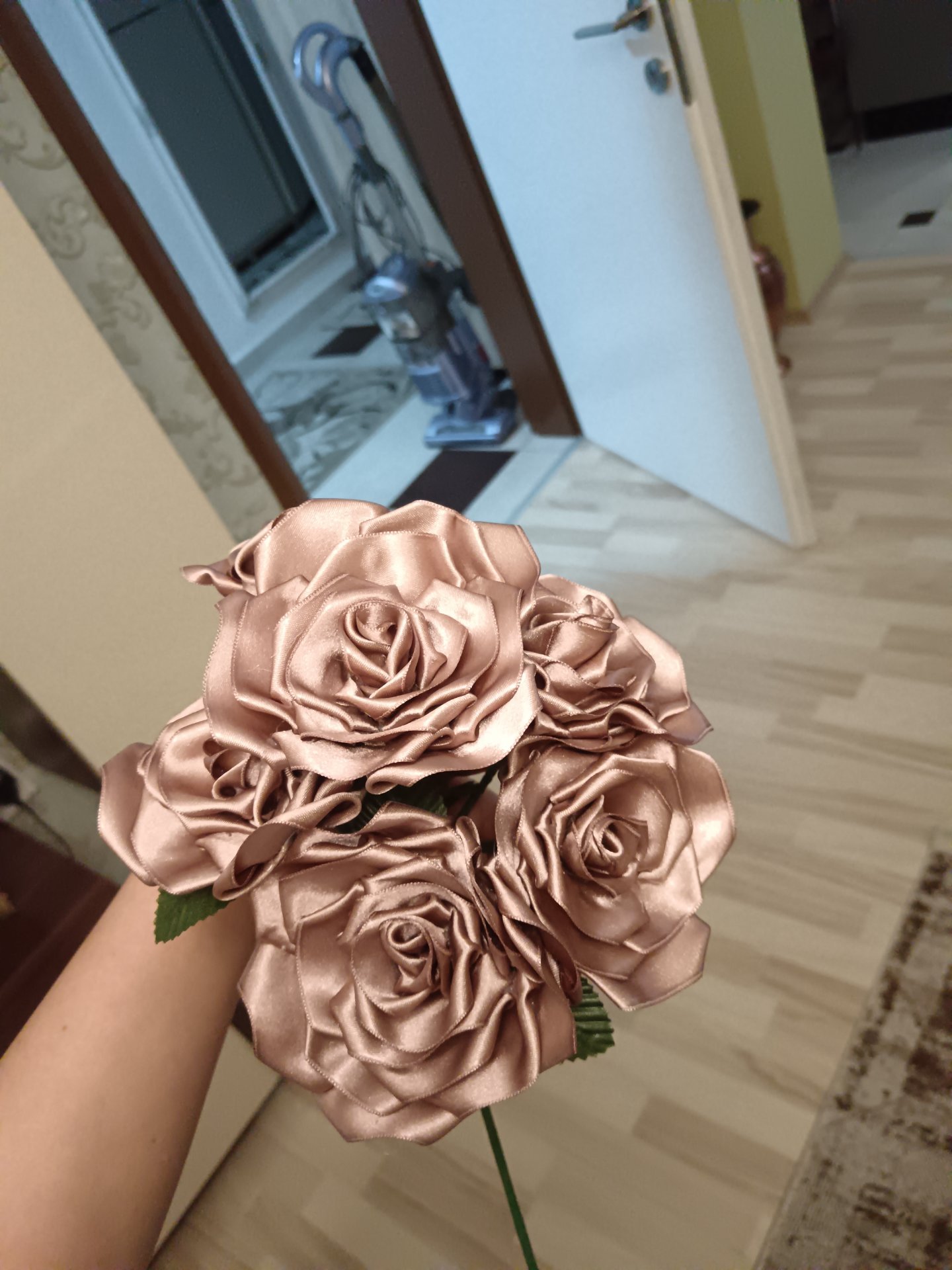 Сатенски рози - 2