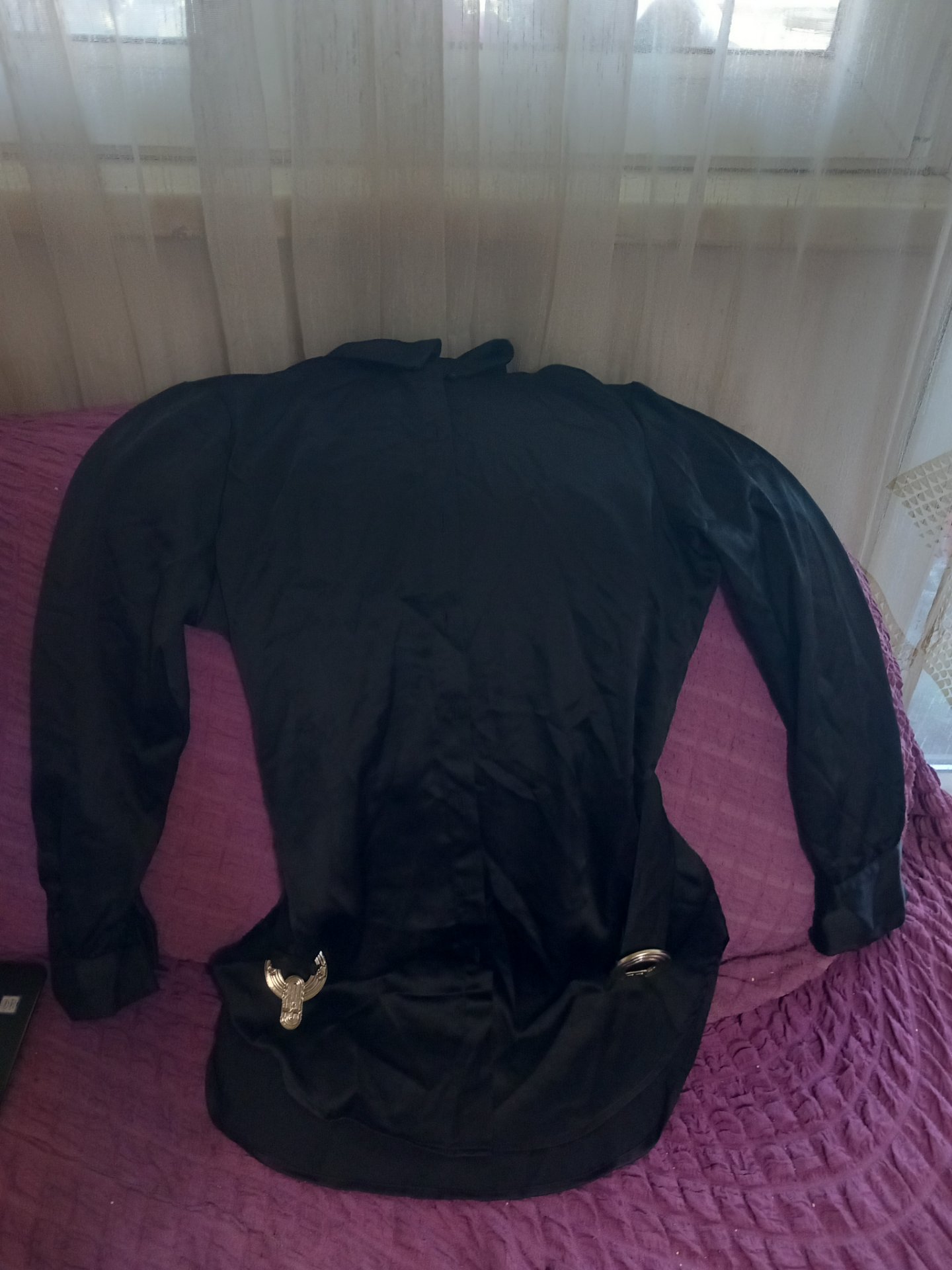 Crna satenska dolga kosula od New Yorker