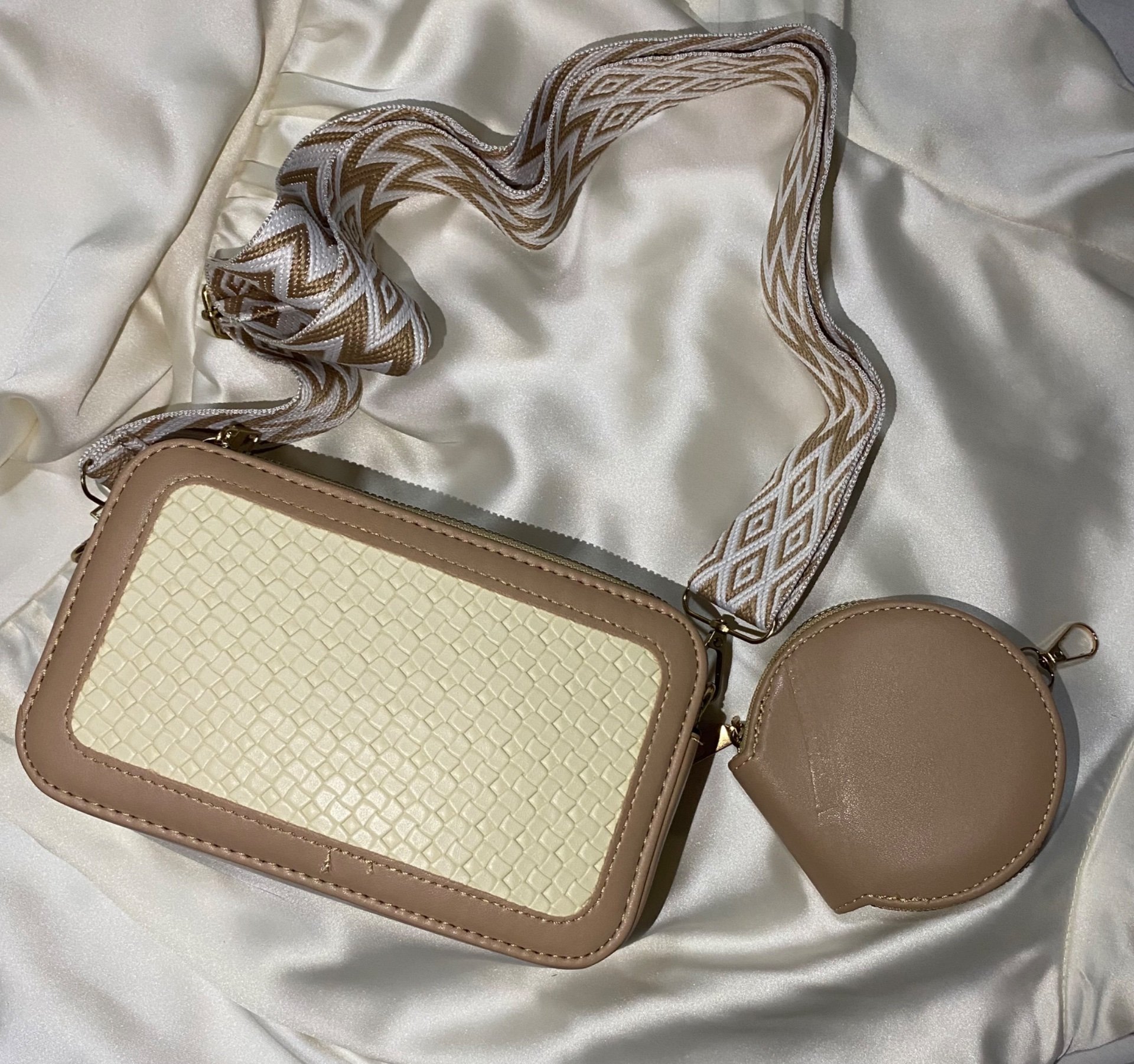 НОВ Модерен 3-во-1 Беж Сет Чанта со Каиш ✨ Crossbody - 3