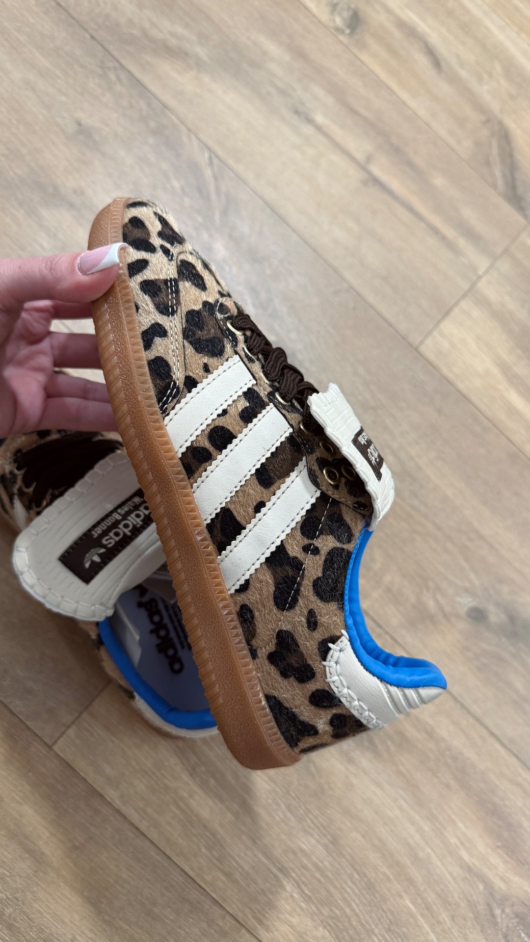 Adidas патики 37,5