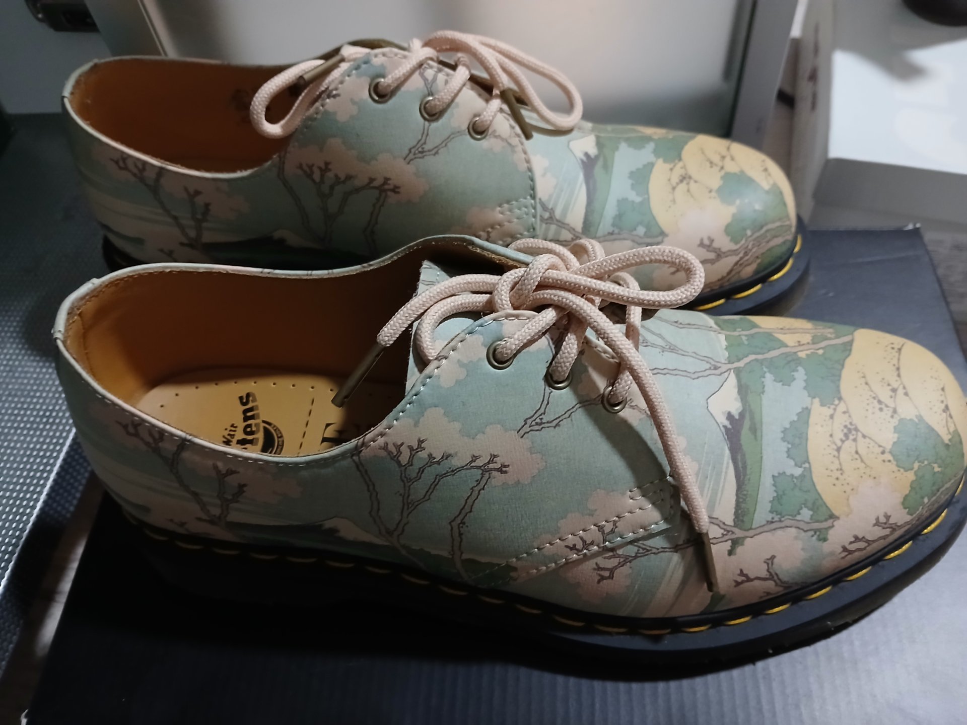 Dr. Martens - 3