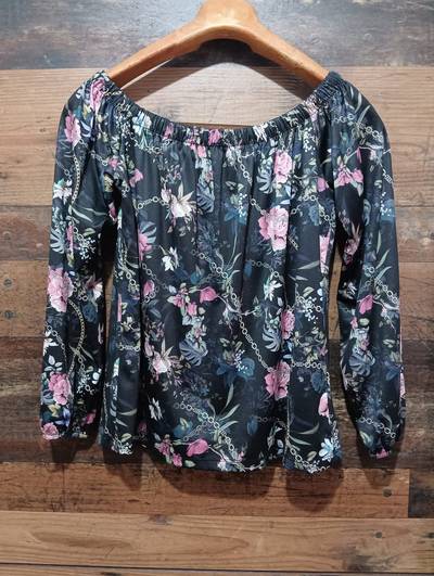 🌸 Цветна блуза