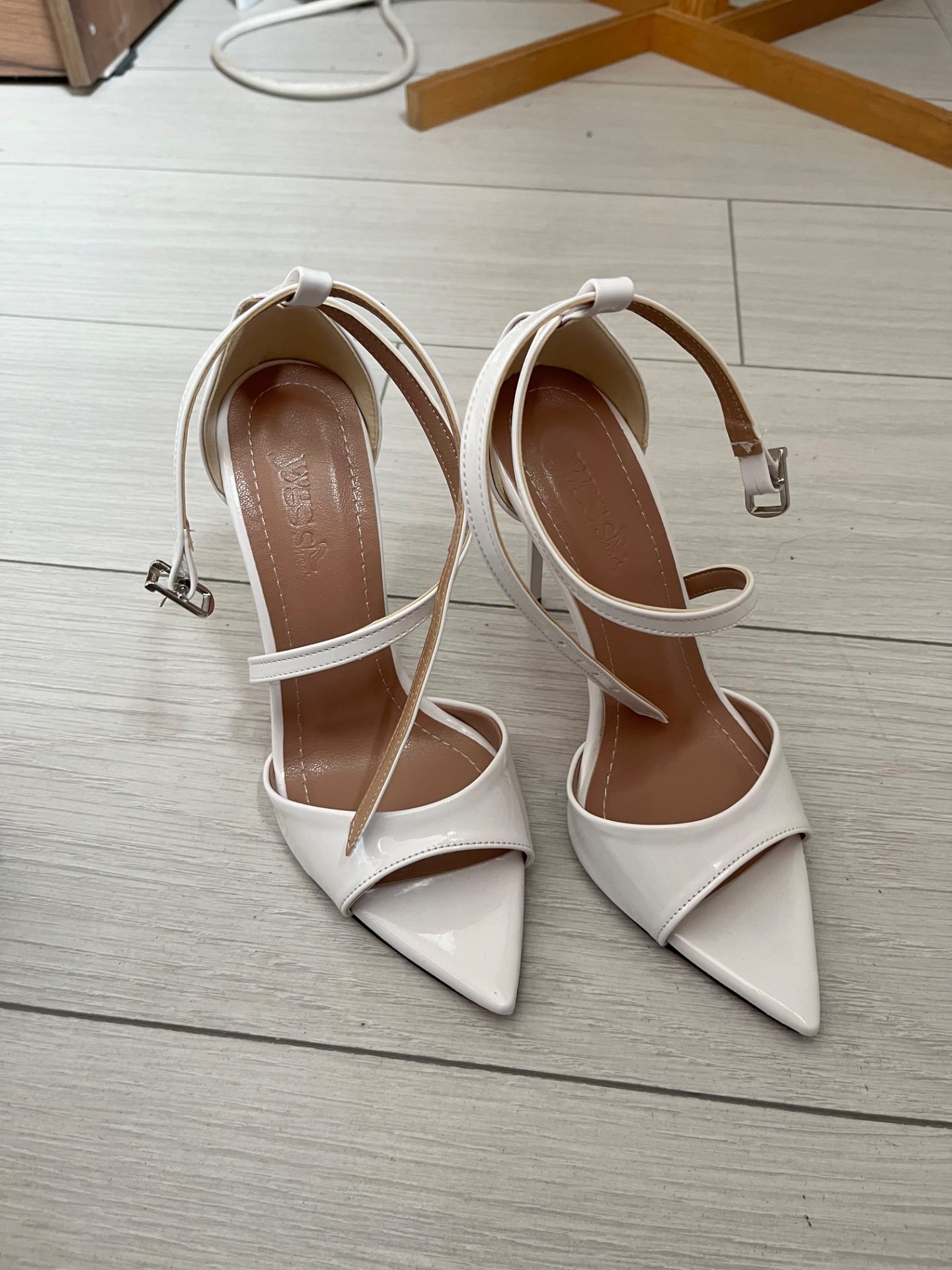 Бели штикли 35 - 3