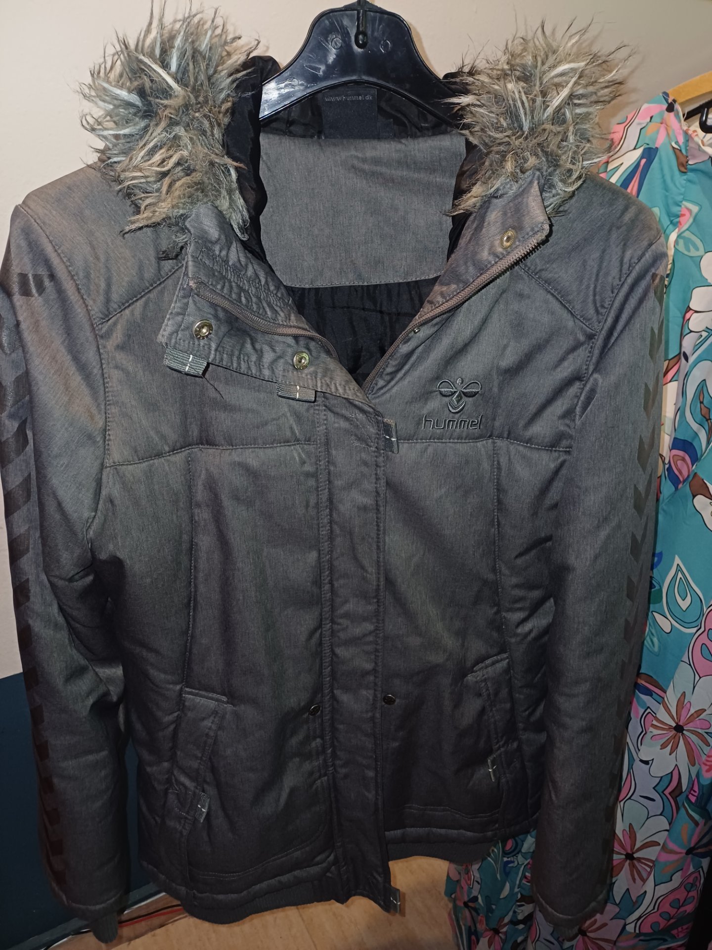 Зимска јакна hummel