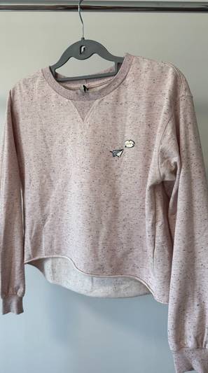 Rozeva bluza so shareni tochki Stradivarius