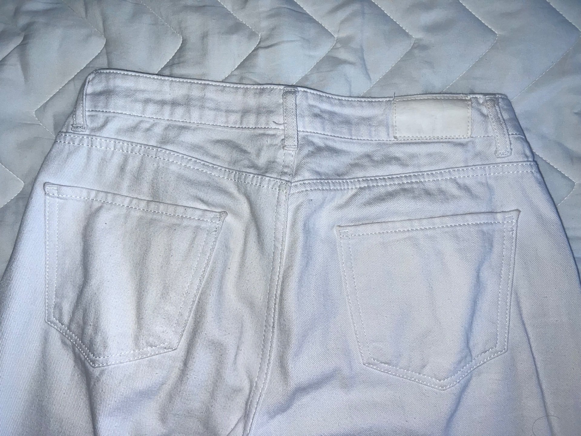 Бели фармерки - 4