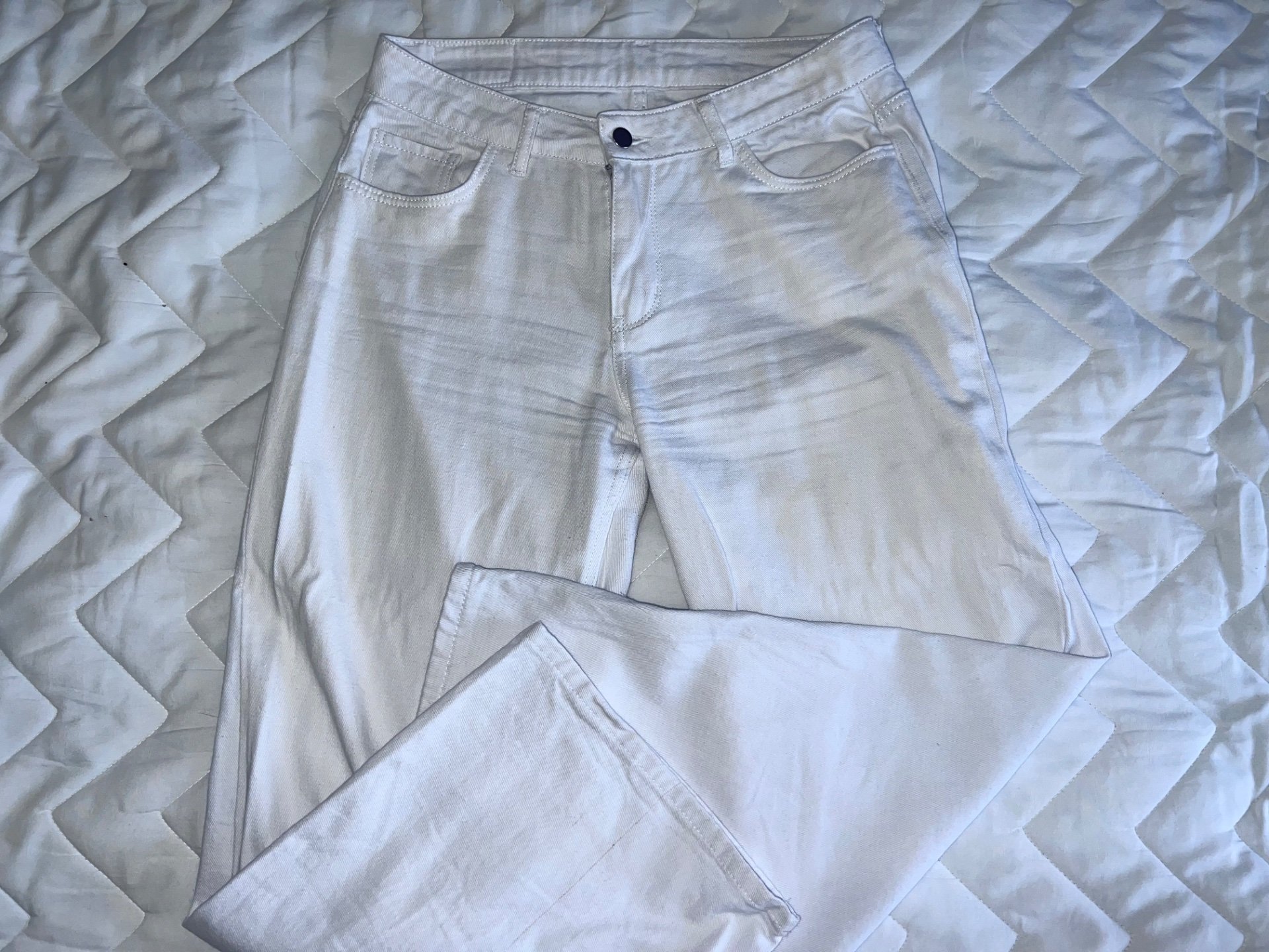 Бели фармерки - 2