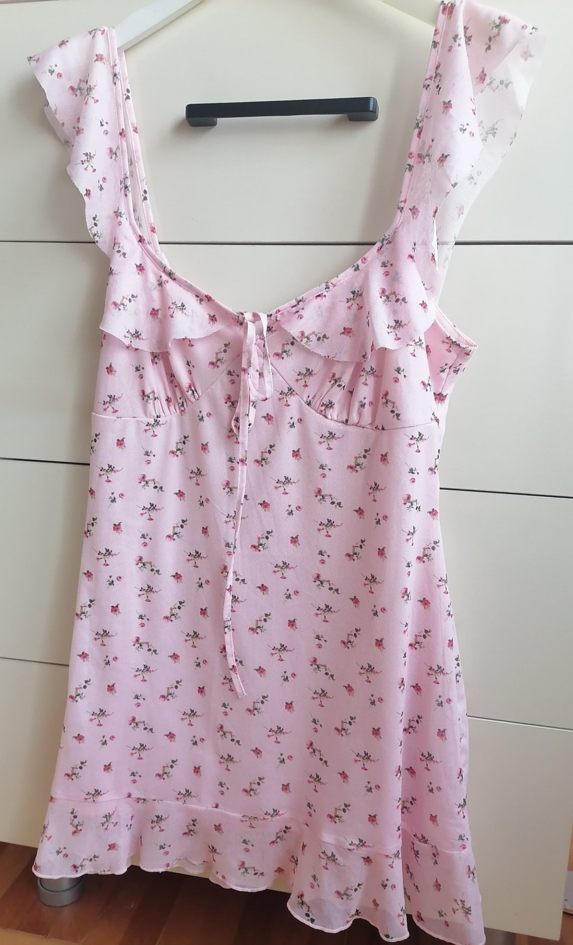 Asos fustan