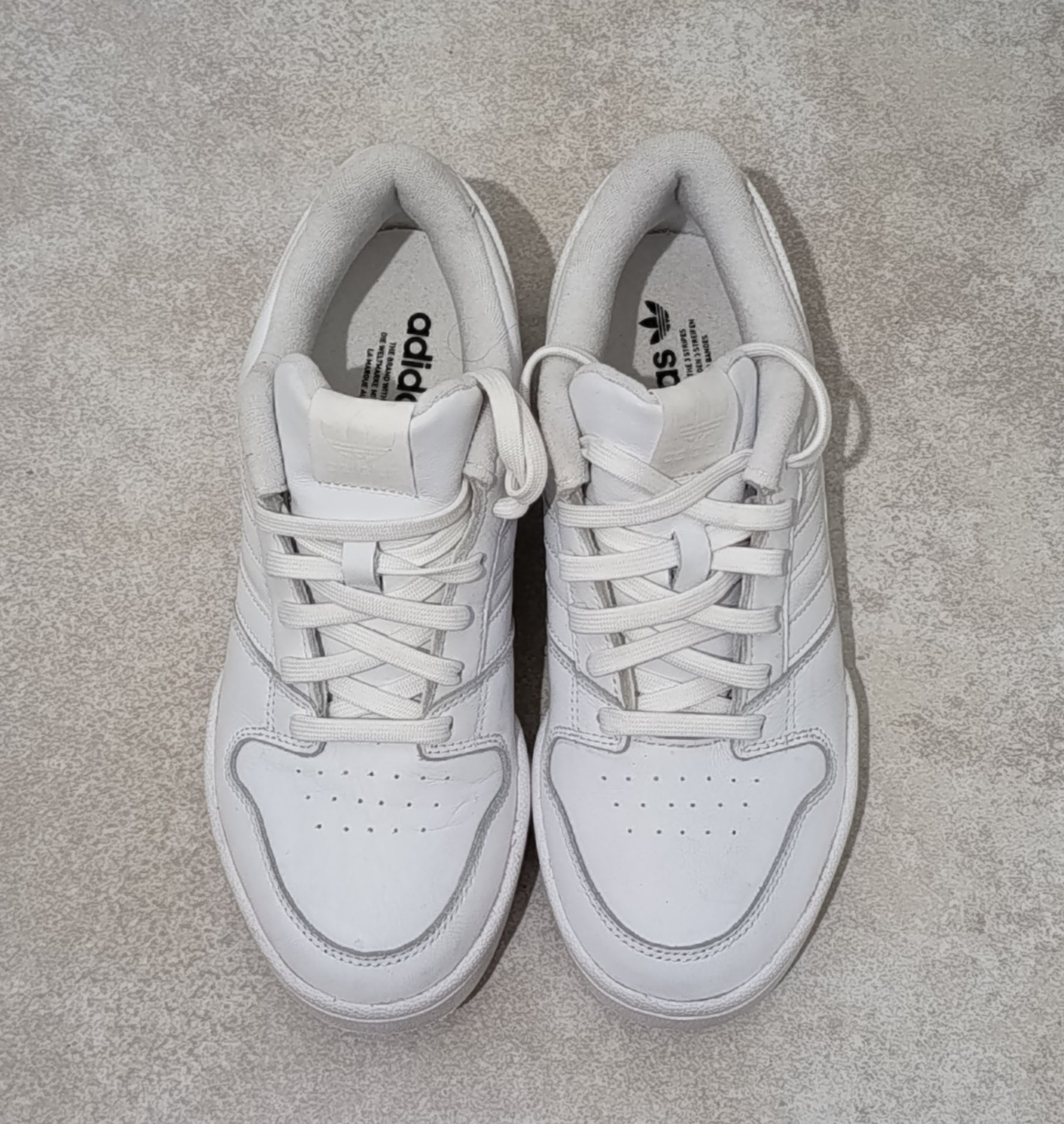 НОВИ Adidas патики 40/41