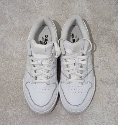 НОВИ Adidas патики 40/41