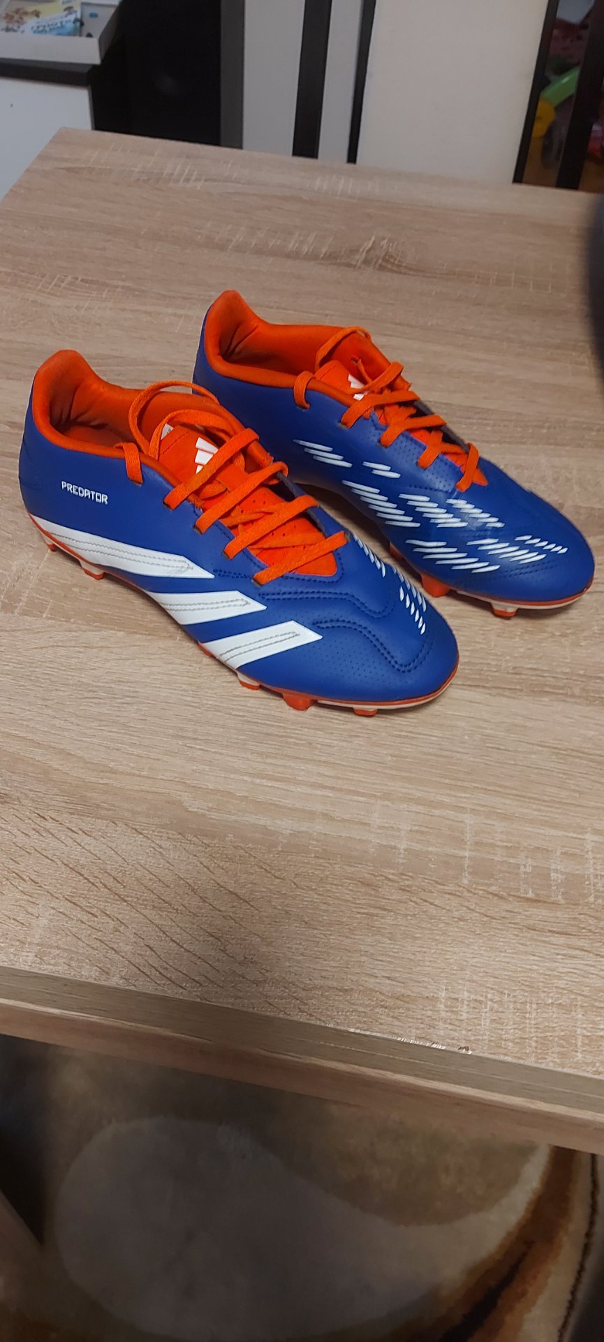 Adidas predator club