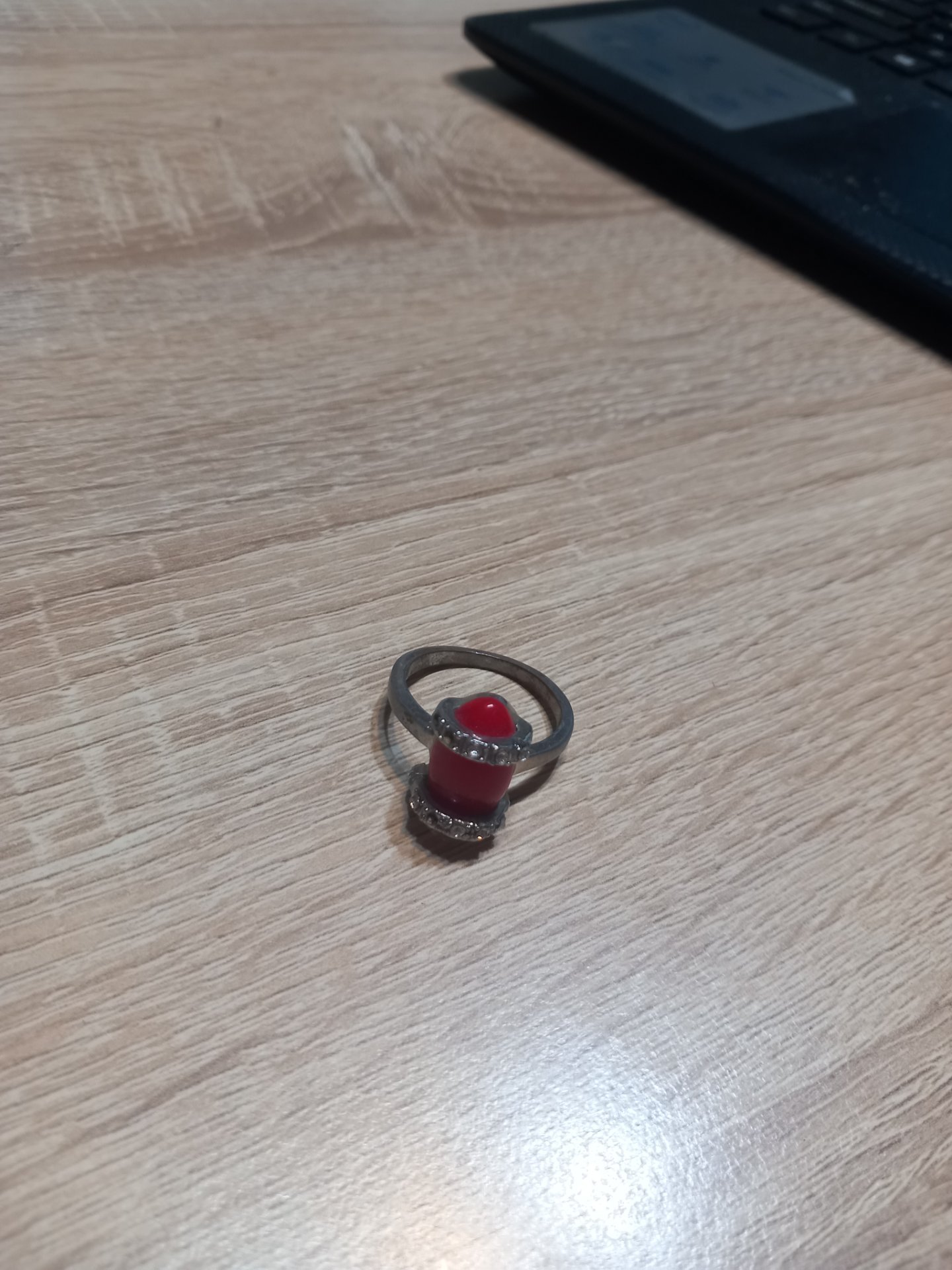 Fiore srebren crven prsten