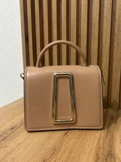 ZARA чанта