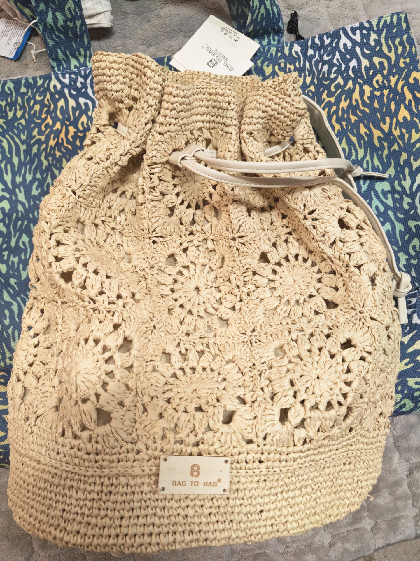 Bag to bag нов ранец со етикета
