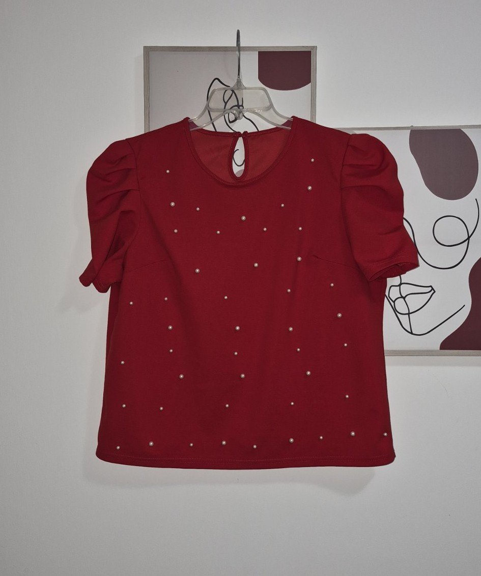 Bluza so biseri