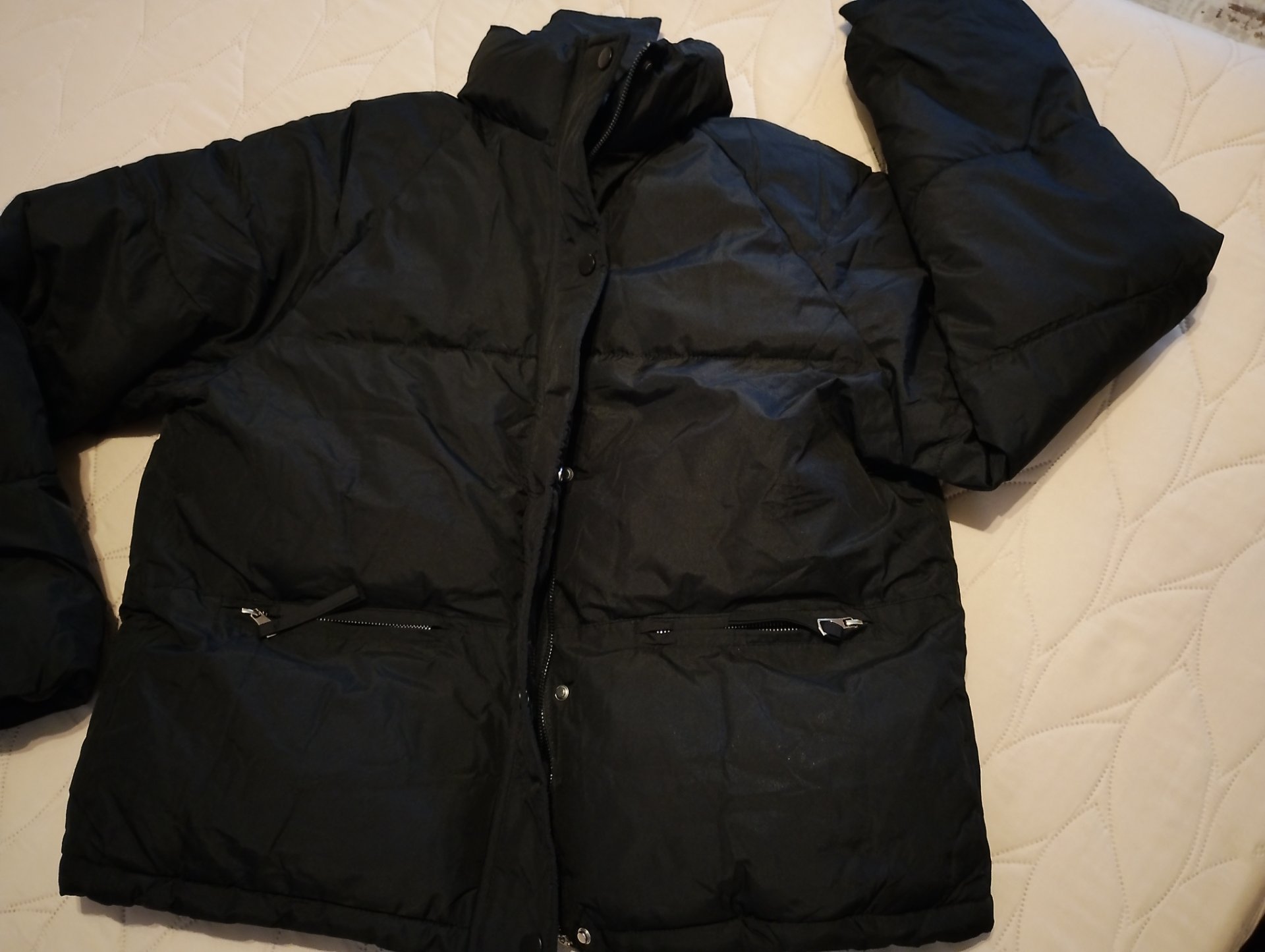 Jakna ednas oblecena M broj 500den ZARA kosula 500den