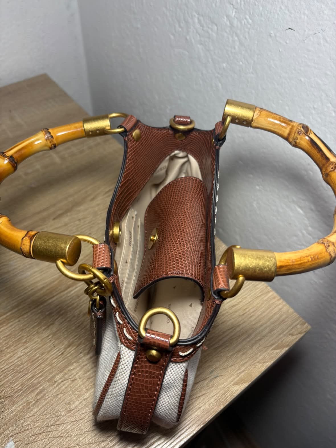GUESS Zabry Bamboo Handle - 5