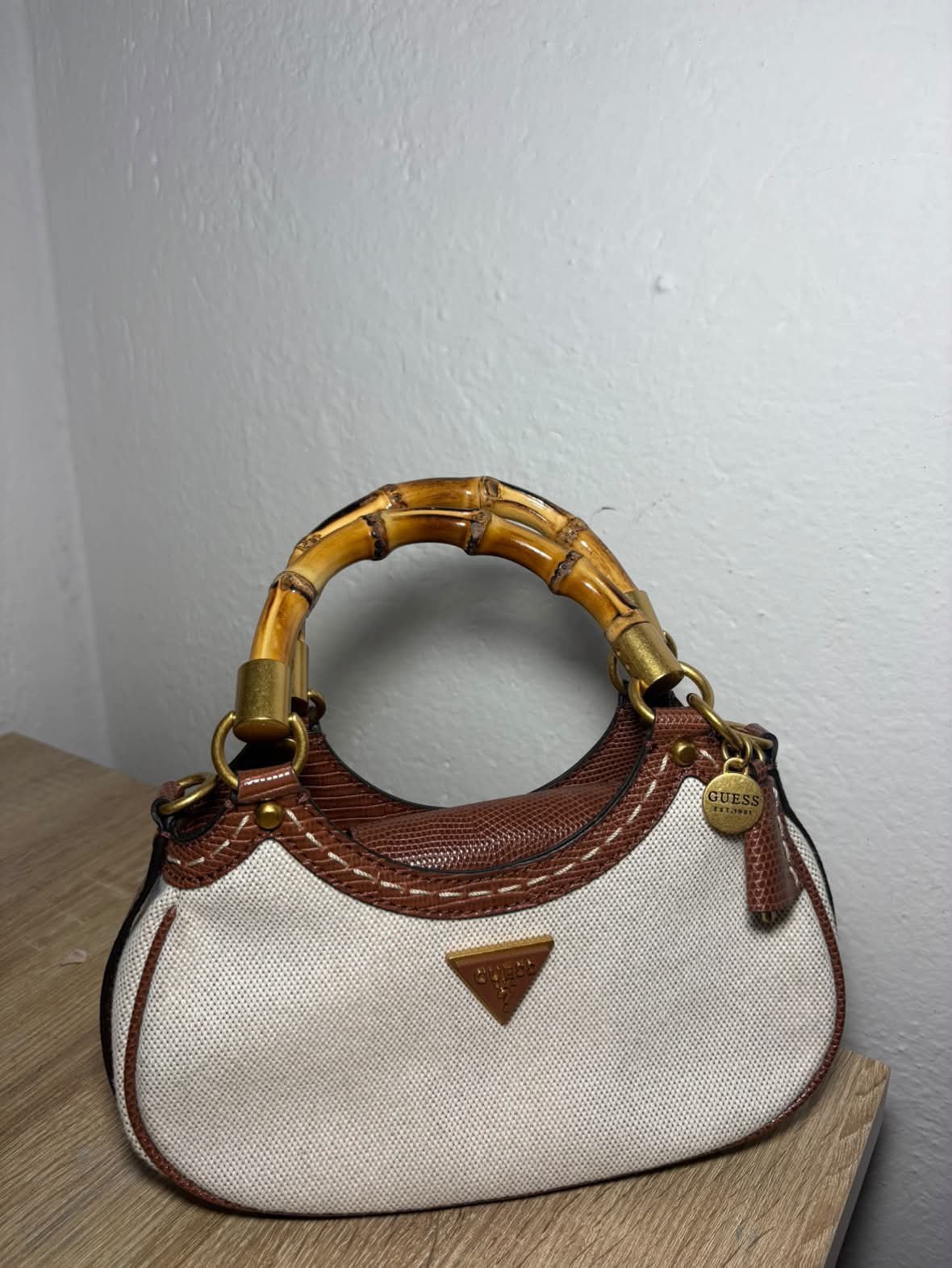 GUESS Zabry Bamboo Handle - 2
