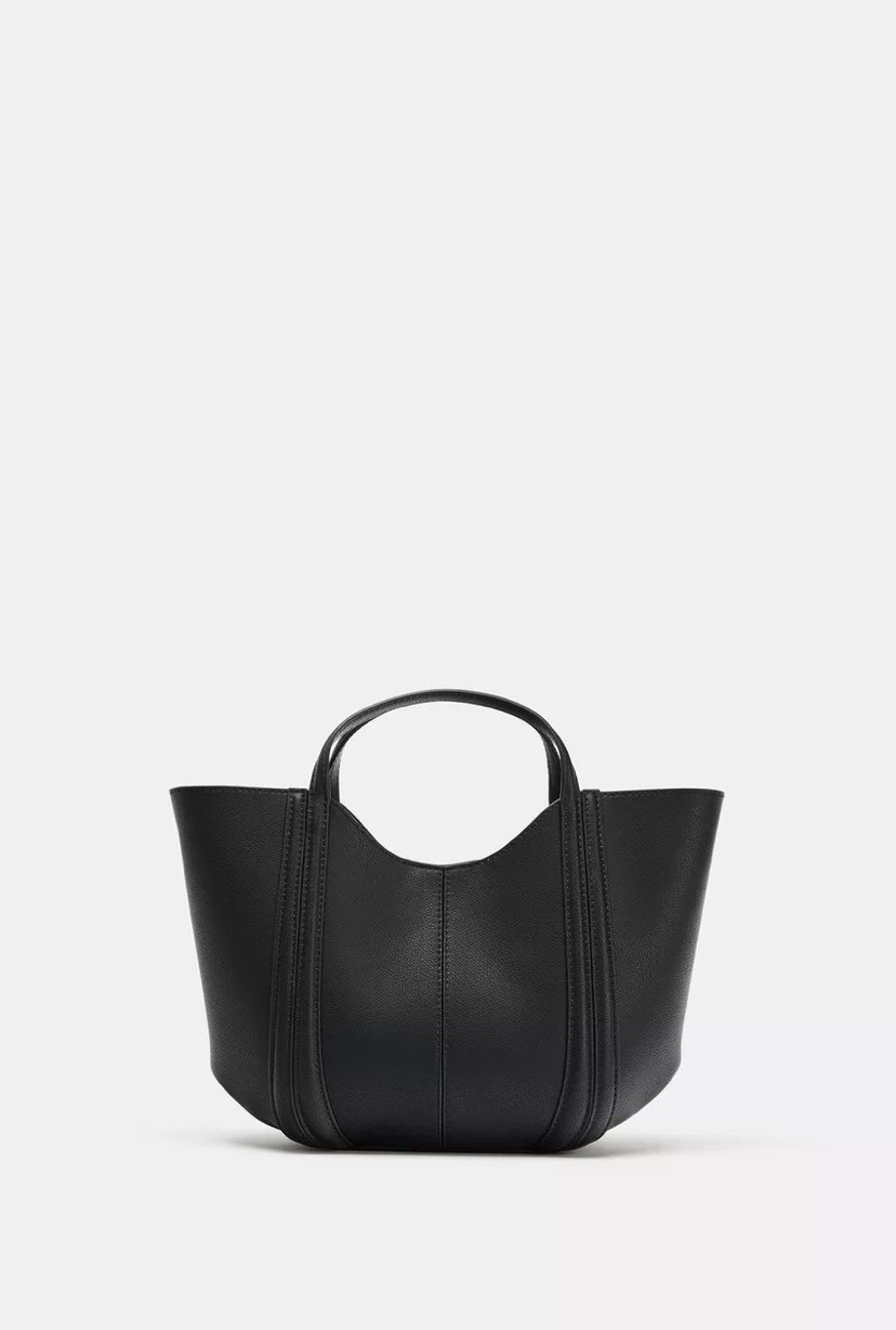НОВО СО ЕТИКЕТА! ZARA Црна Мини Чанта ✨ ( Mini City Bag )