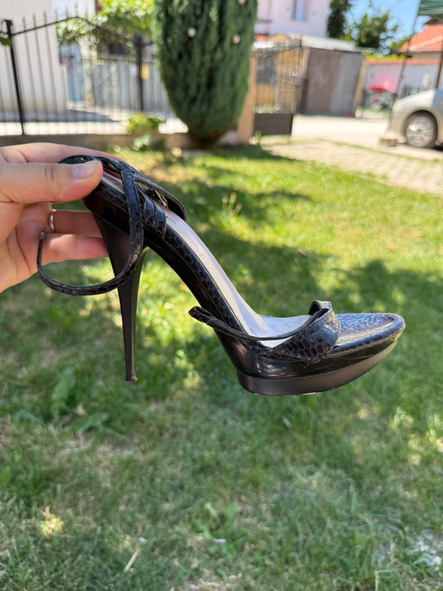Се продаваат - 3