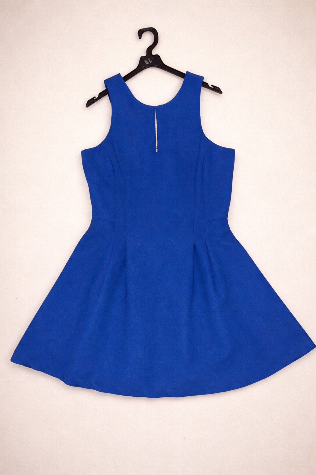 Reserved  fustan  38