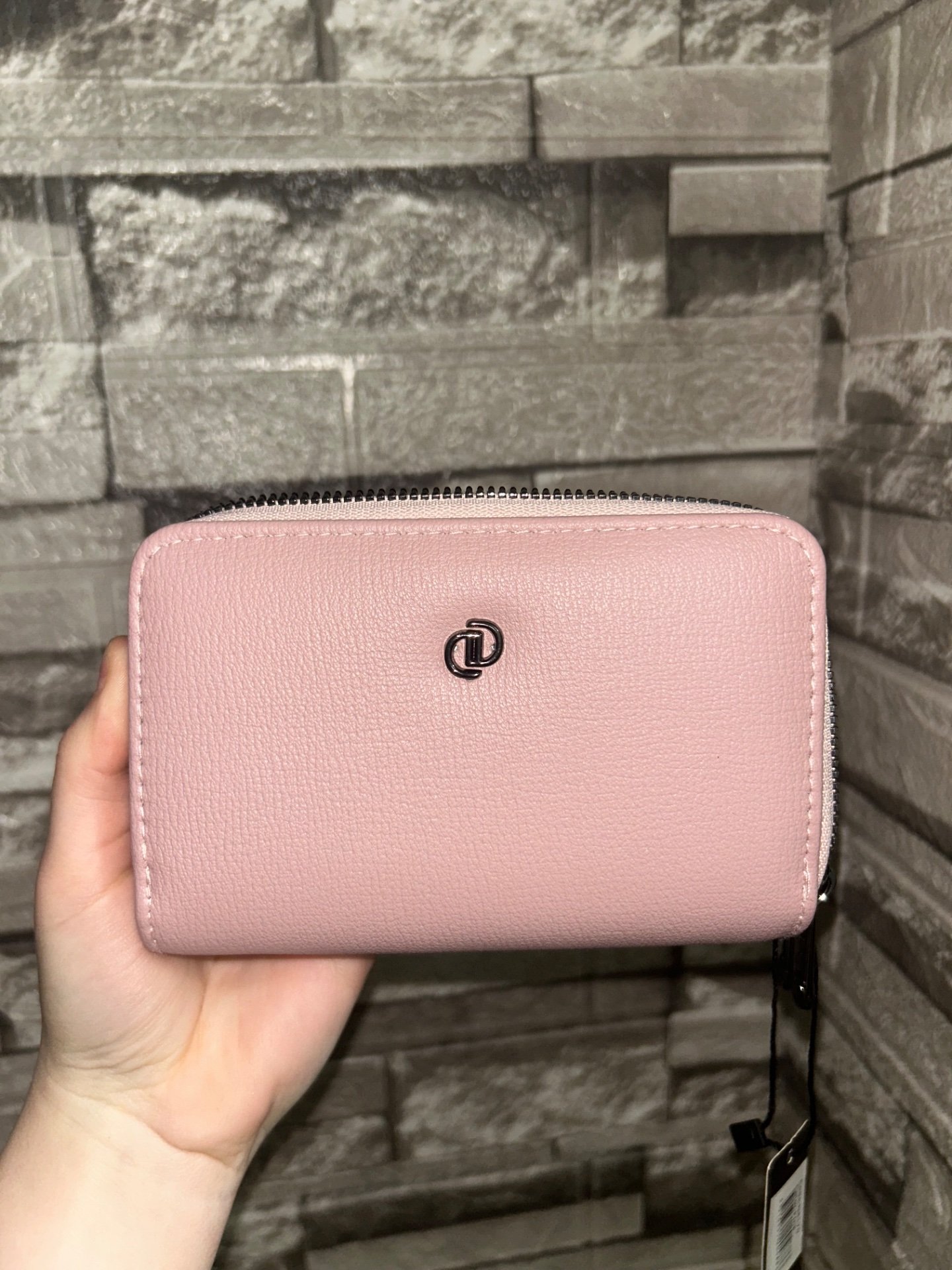 pink wallet