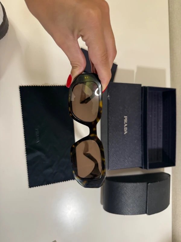 Prada очила за сонце - 2