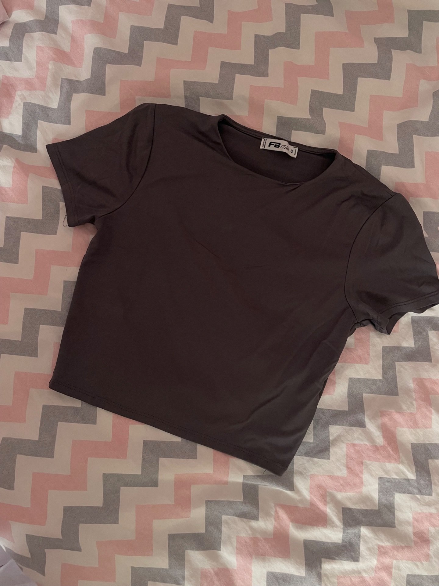 Кроп-топ маичка број S - 2