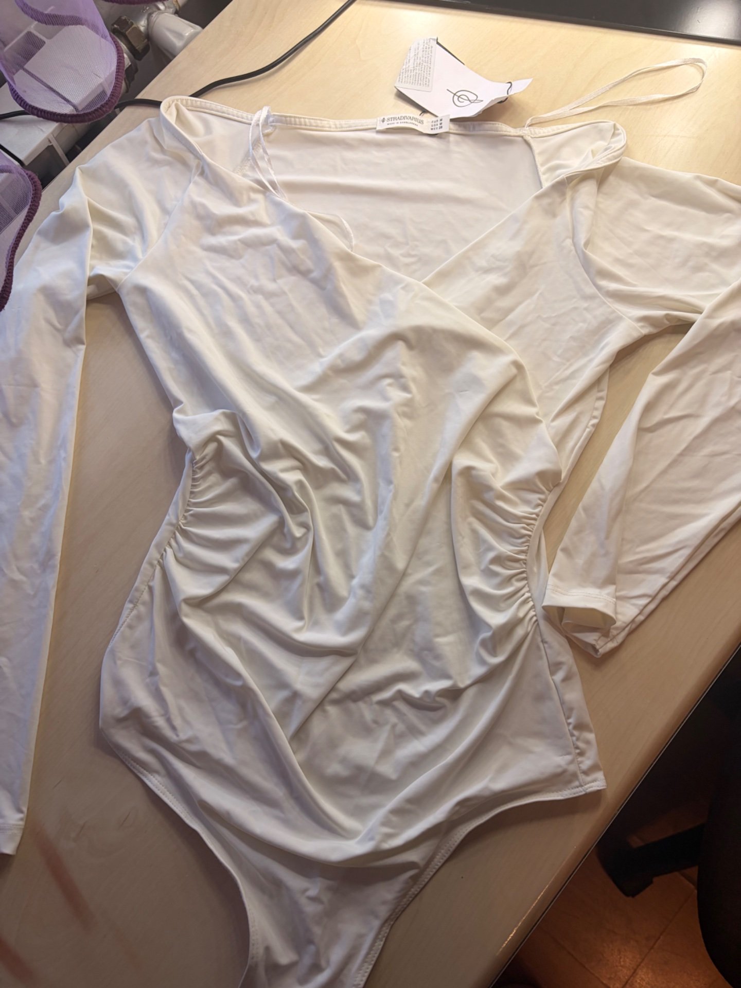 Sradivarius bodysiuts eur M