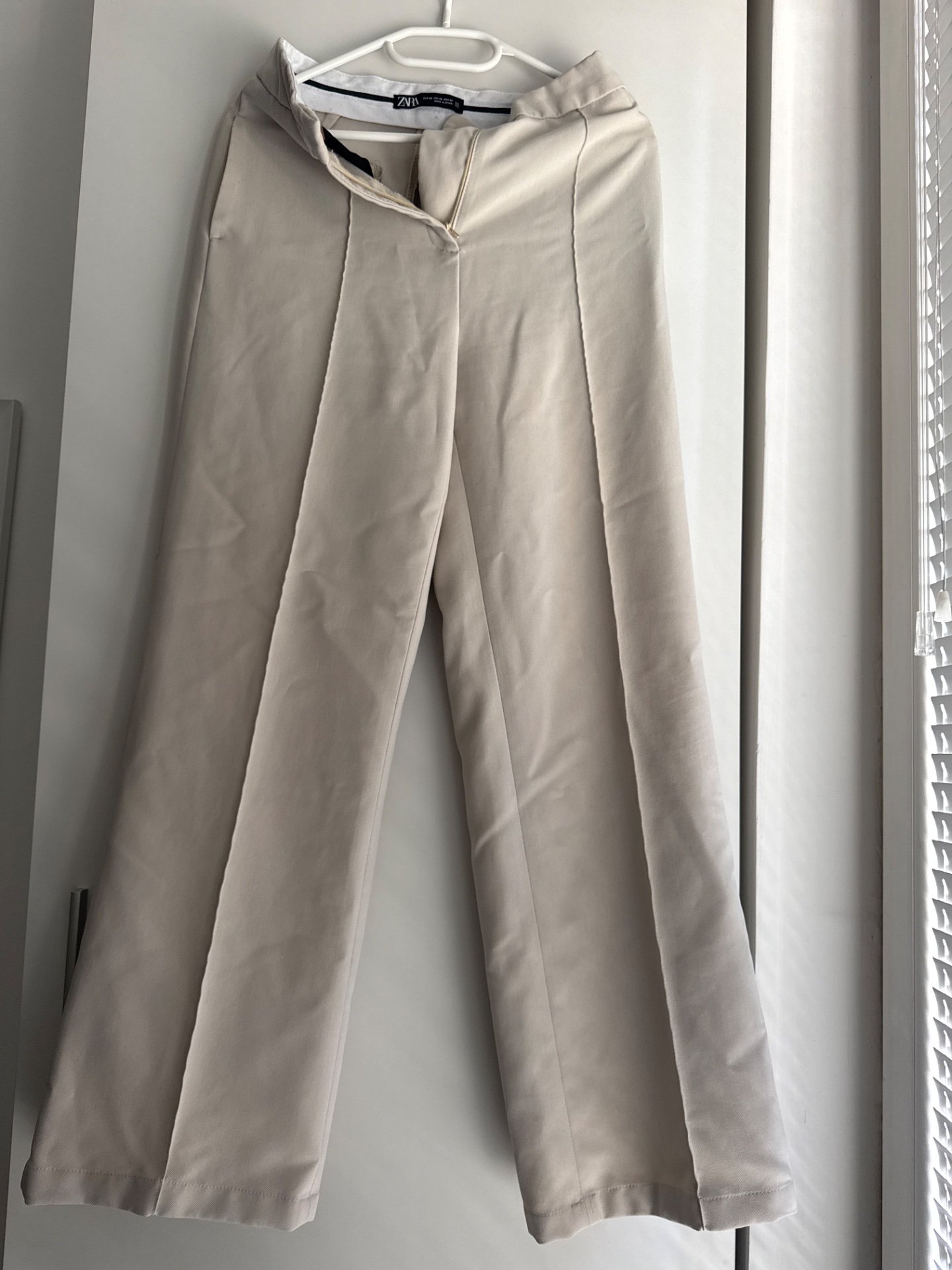 ZARA панталони