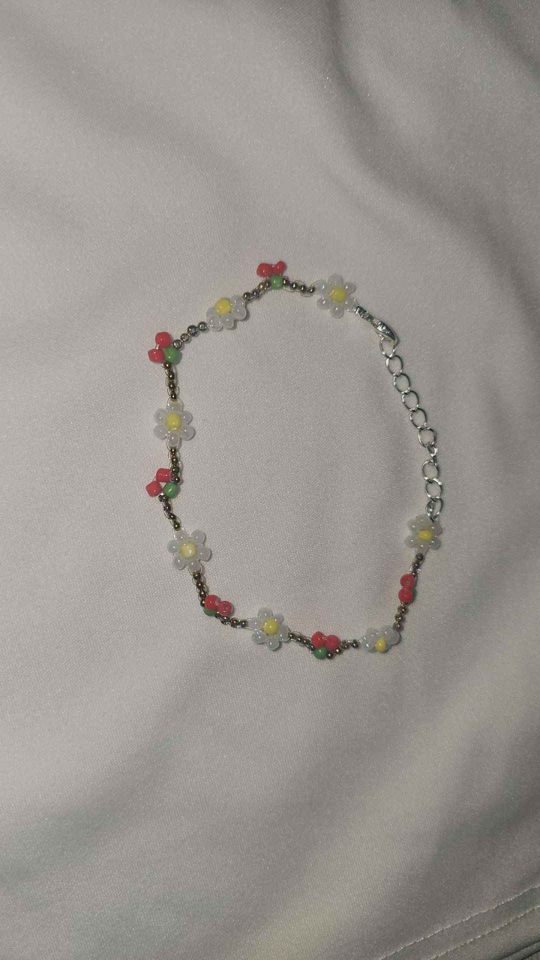 Daisy and cherry beaded bracelet