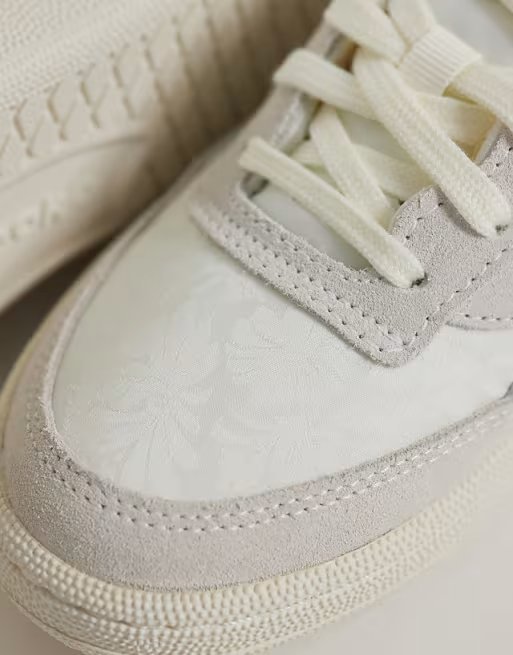 Reebok Club C Revenge Vintage II Women's Sneakers - 4