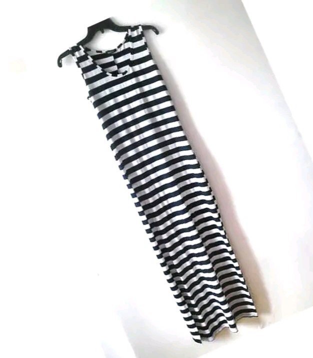 Долг летен фустан