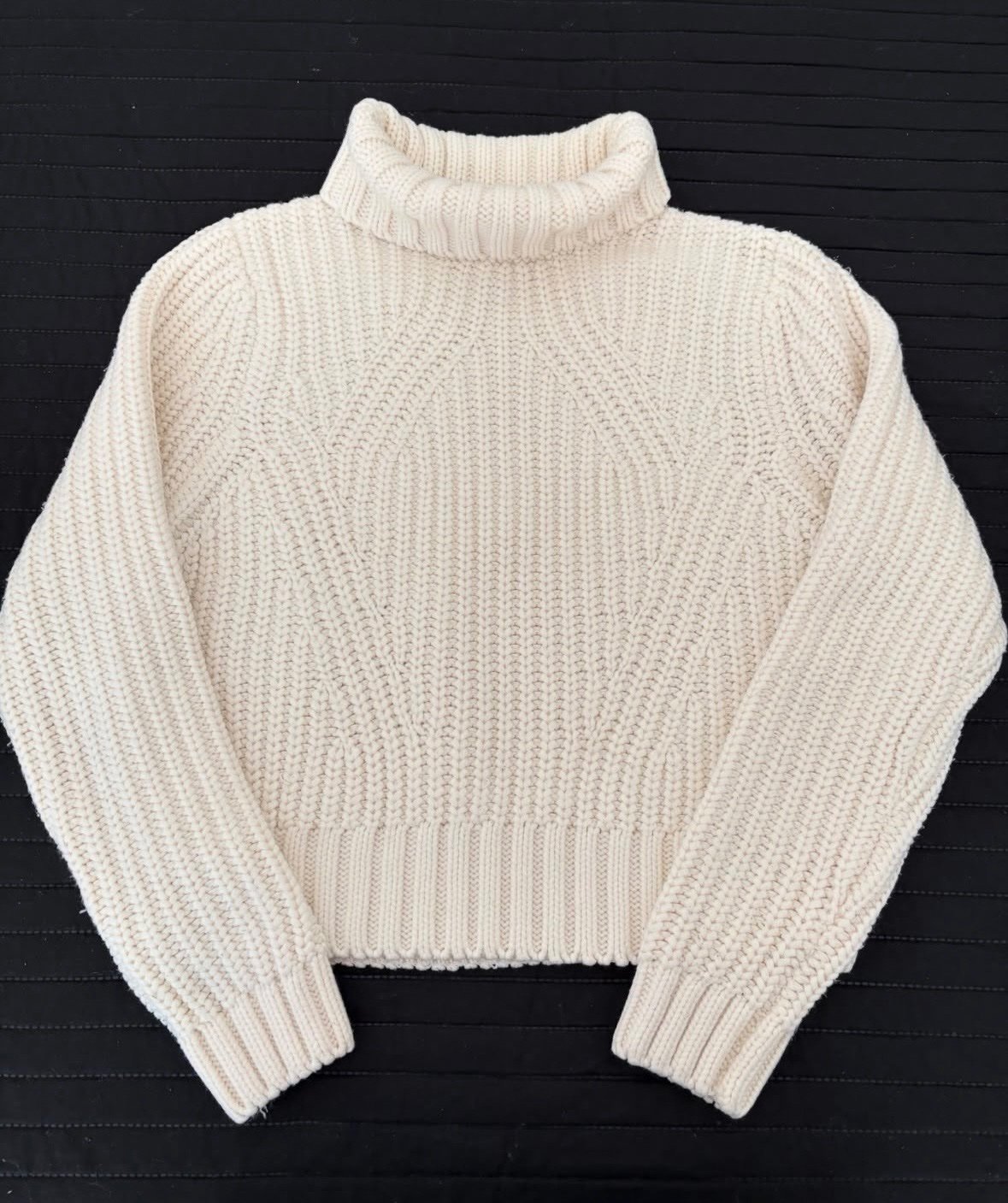 Модерни женски џемпери