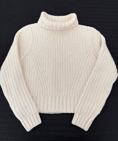 Модерни женски џемпери