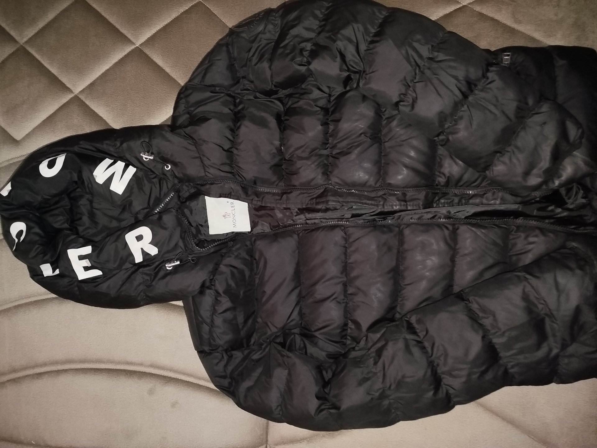 Moncler jakna