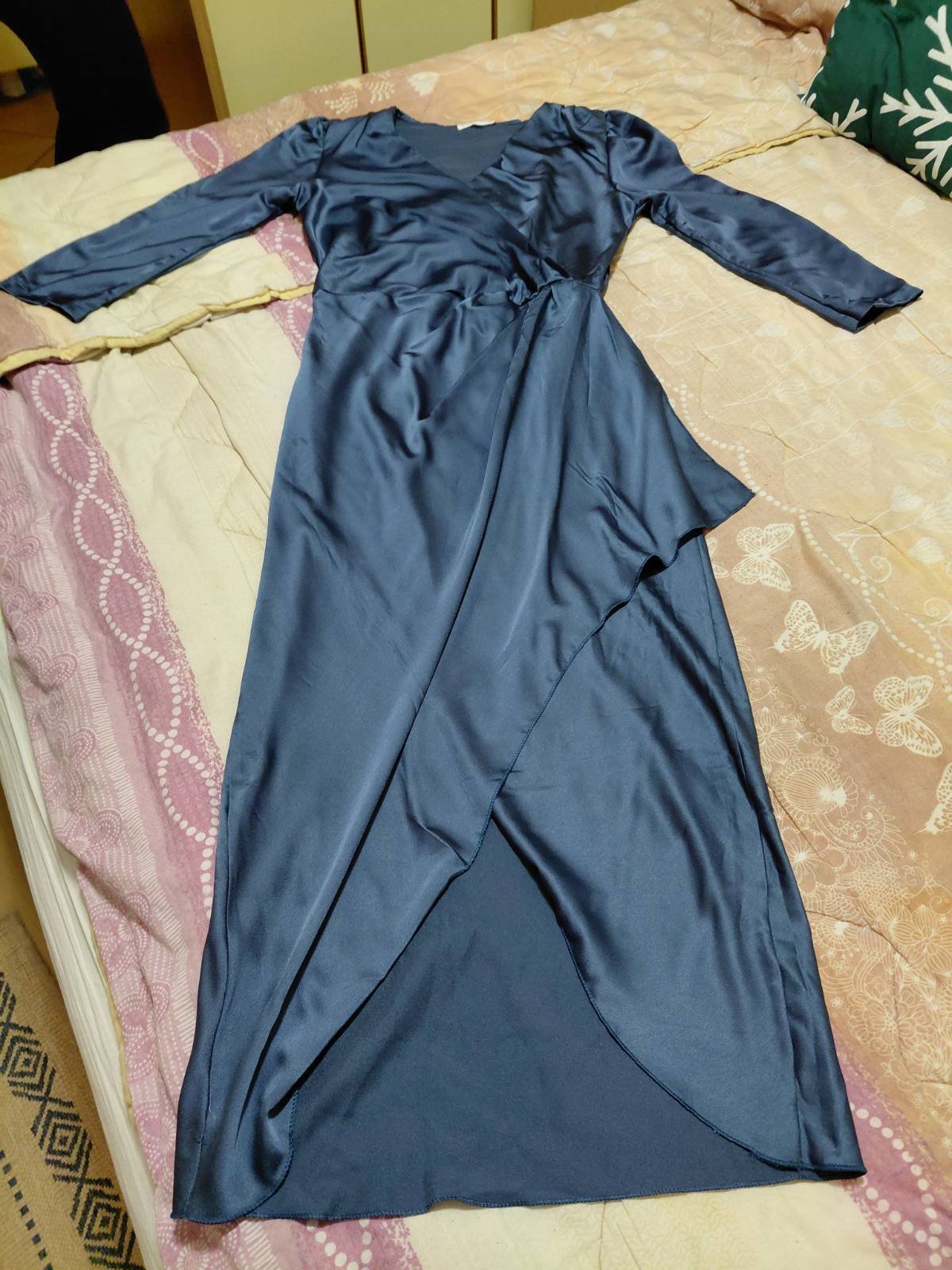 Мода фустан сатенски