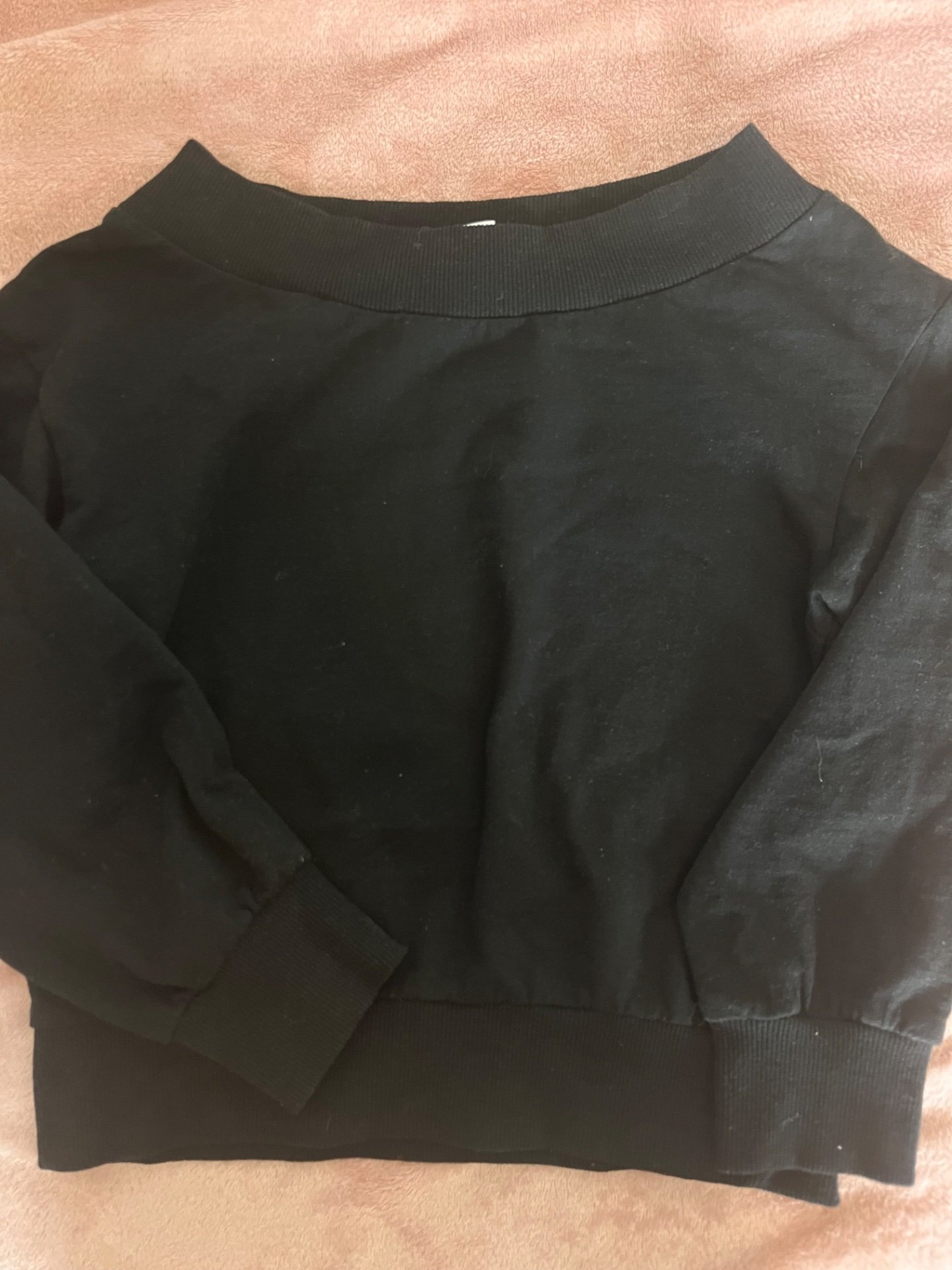 Off the shoulder crna maica