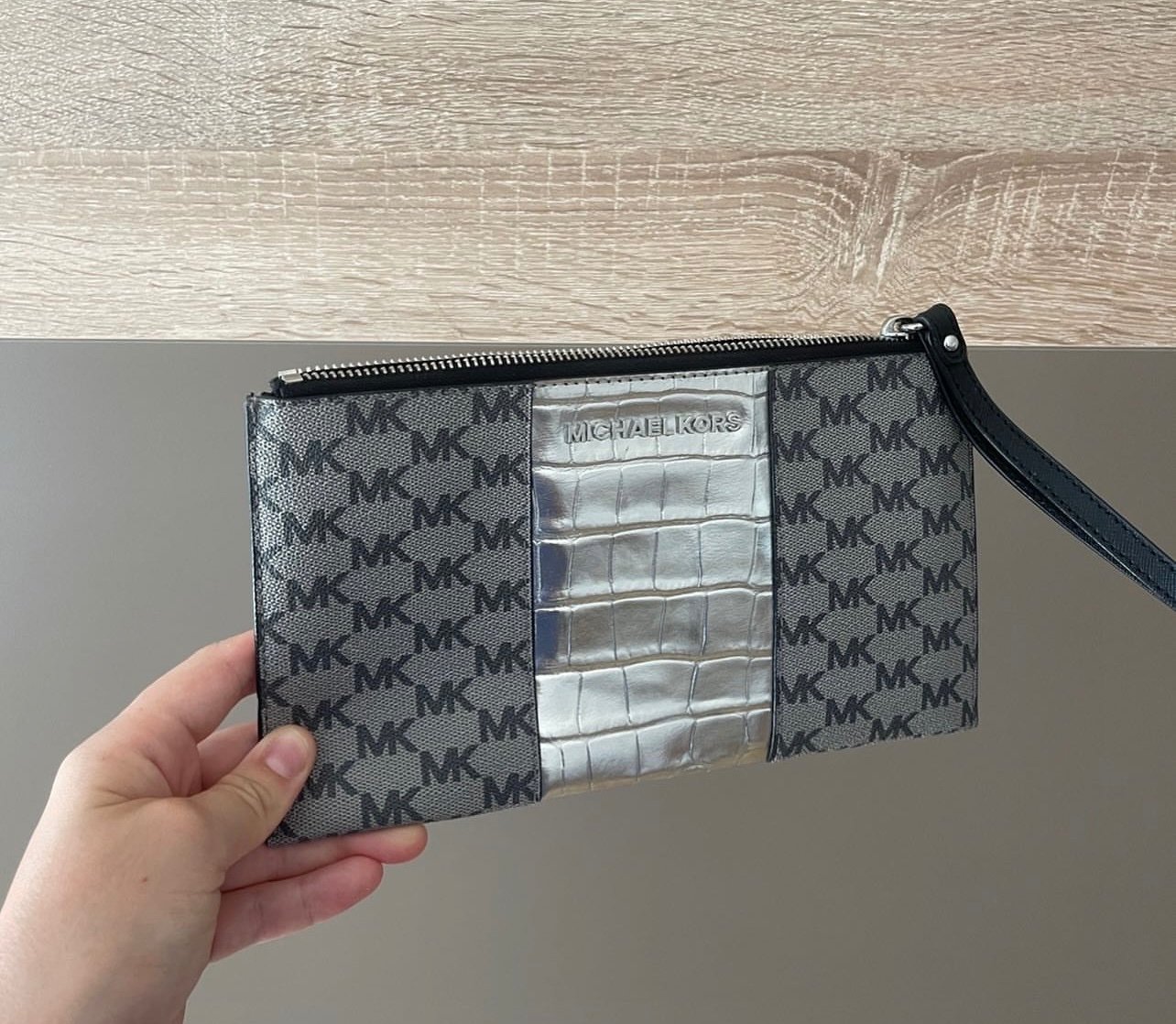 MICHAEL KORS ( authentic from USA)