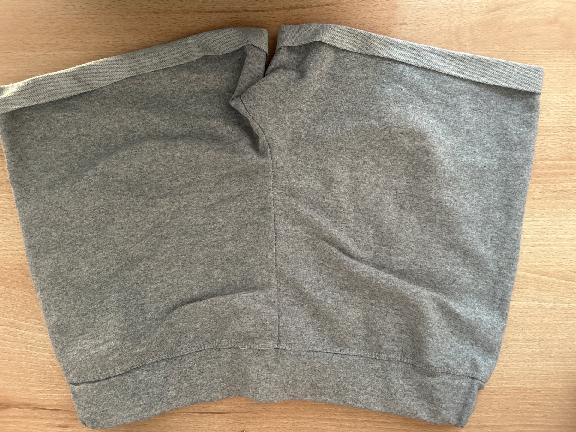 Сиви спортски шорцеви S - 2