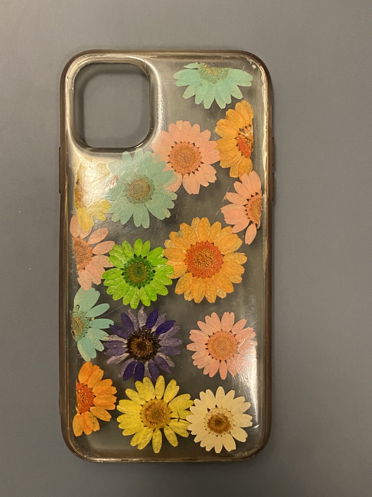 Razni maski za mobilen Iphone 11