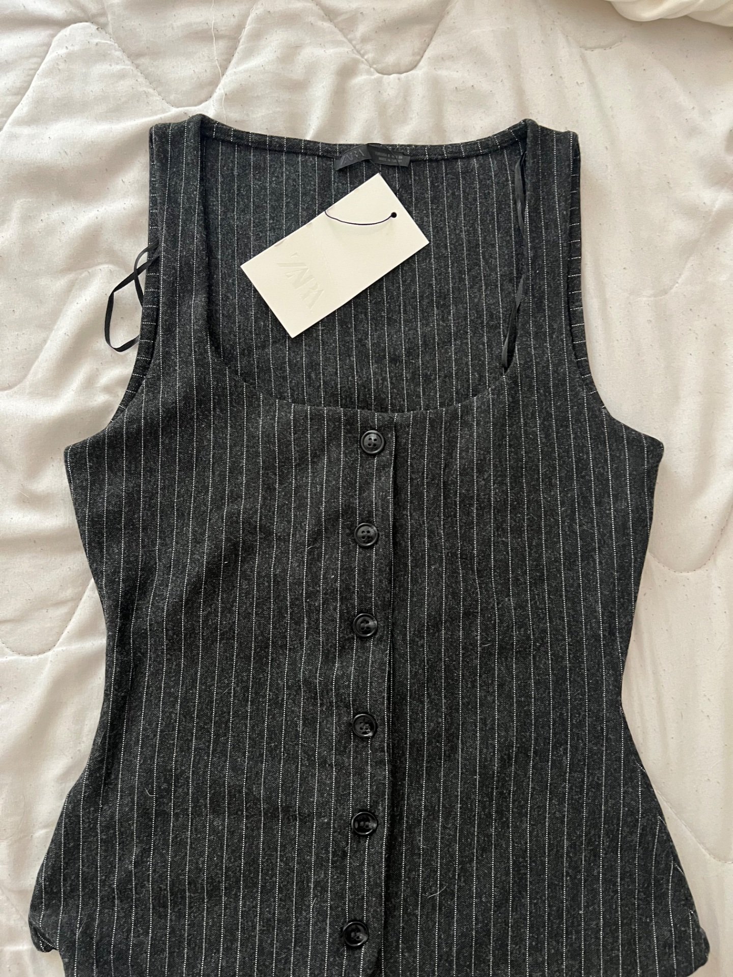 Zara novo topce so kolcinja - 2