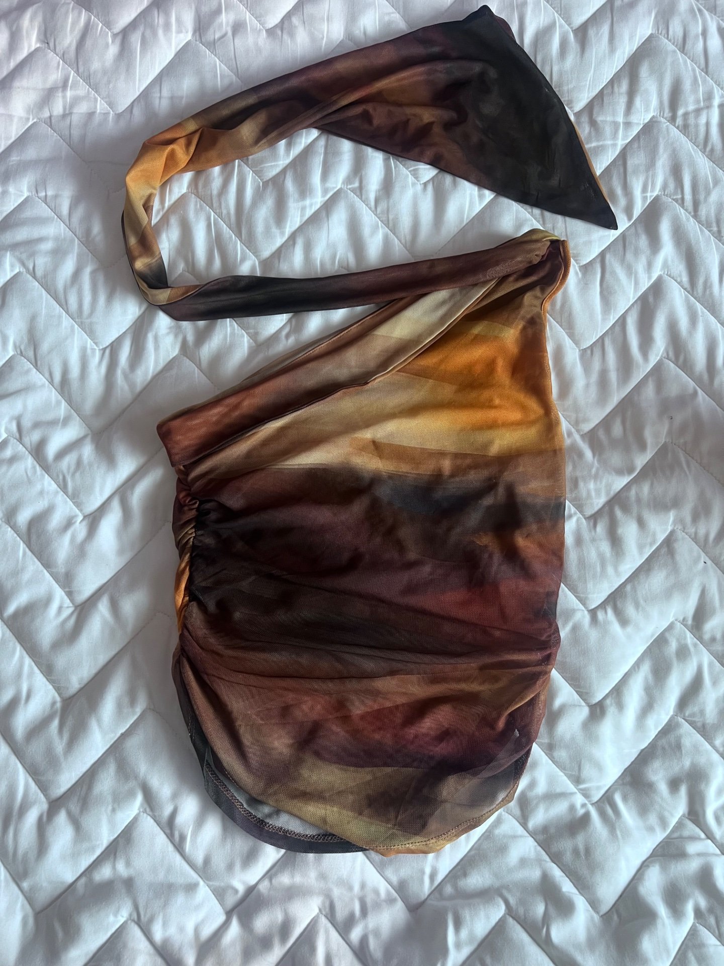 Кафеаво топче со украсен дел околу вратот - 2