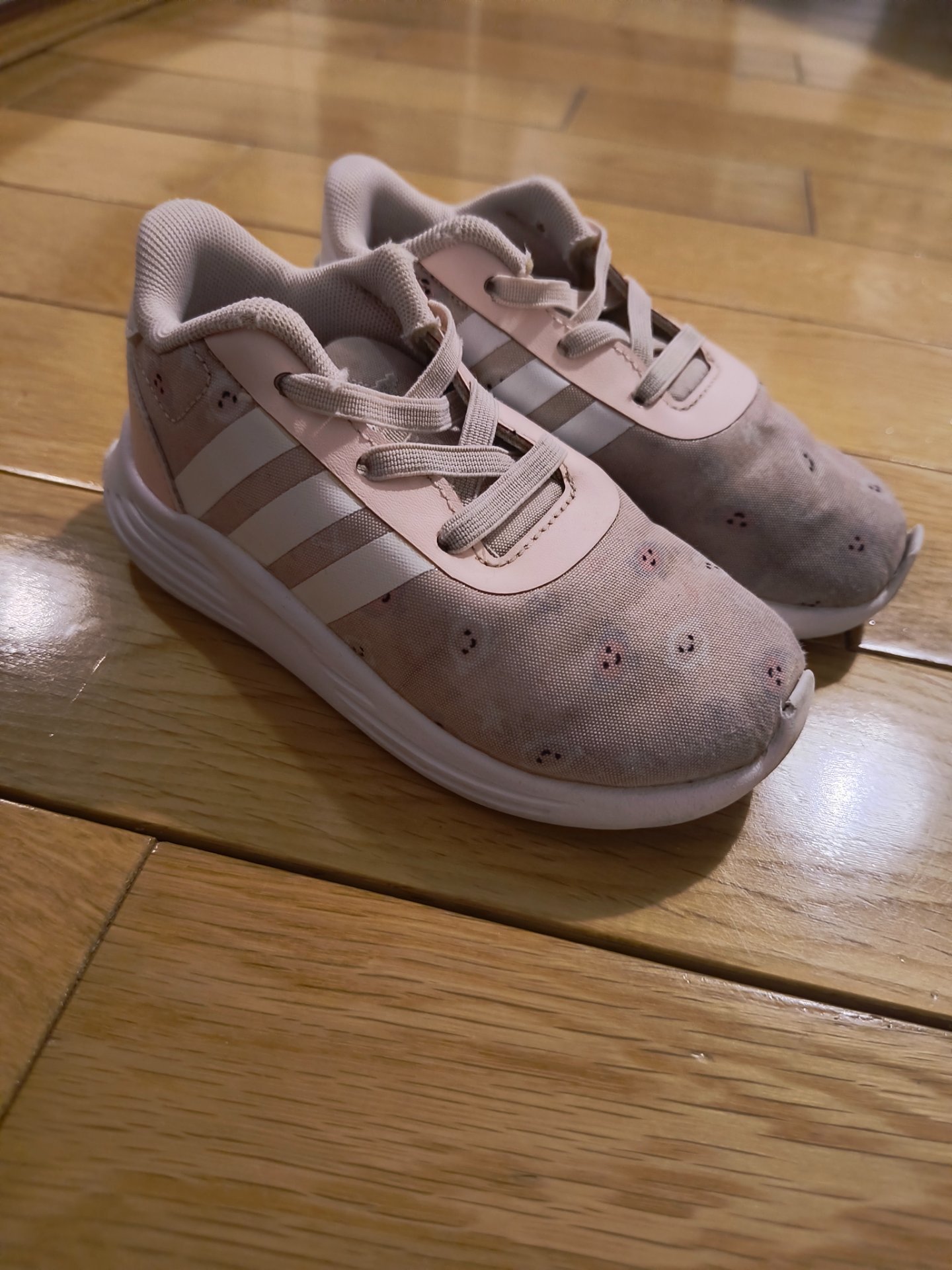 Adidas patiki
