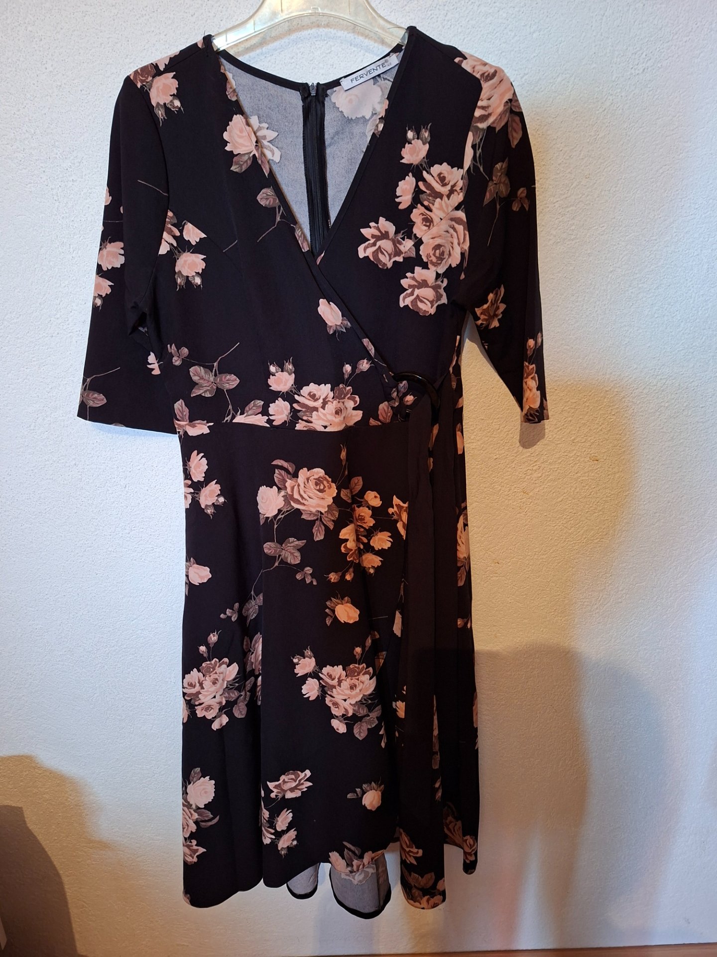 Фустан со цветен дезен бр.42